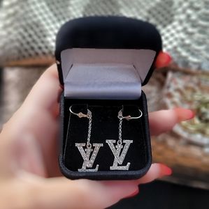 SOLD…. LV White Gold 10kt 1.0ct Diamonds custom